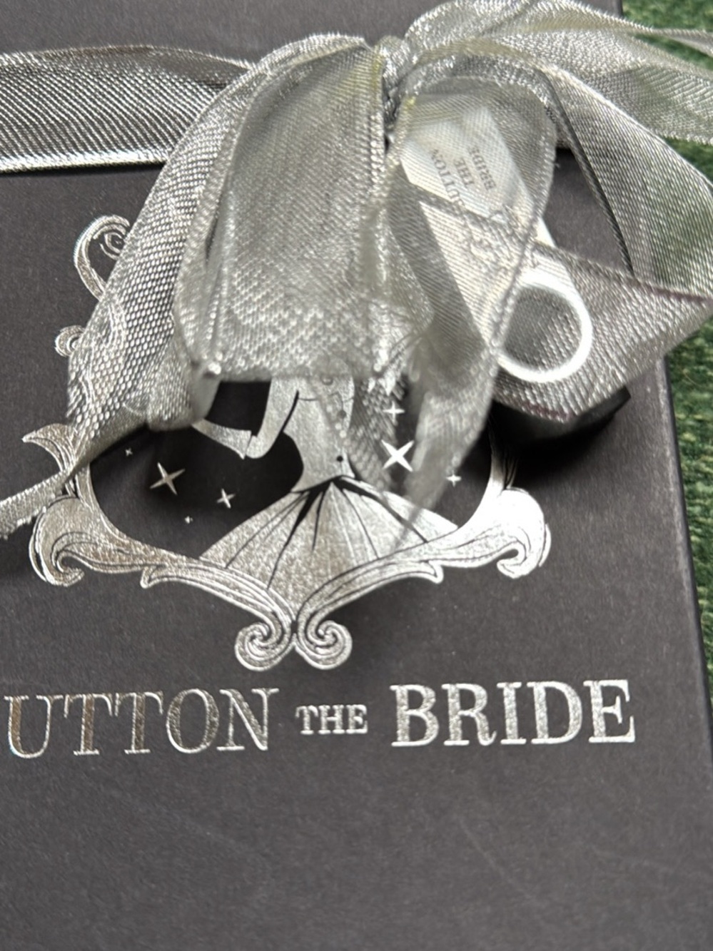 Button the Bride Black Logo Box - Picture 4 of 6